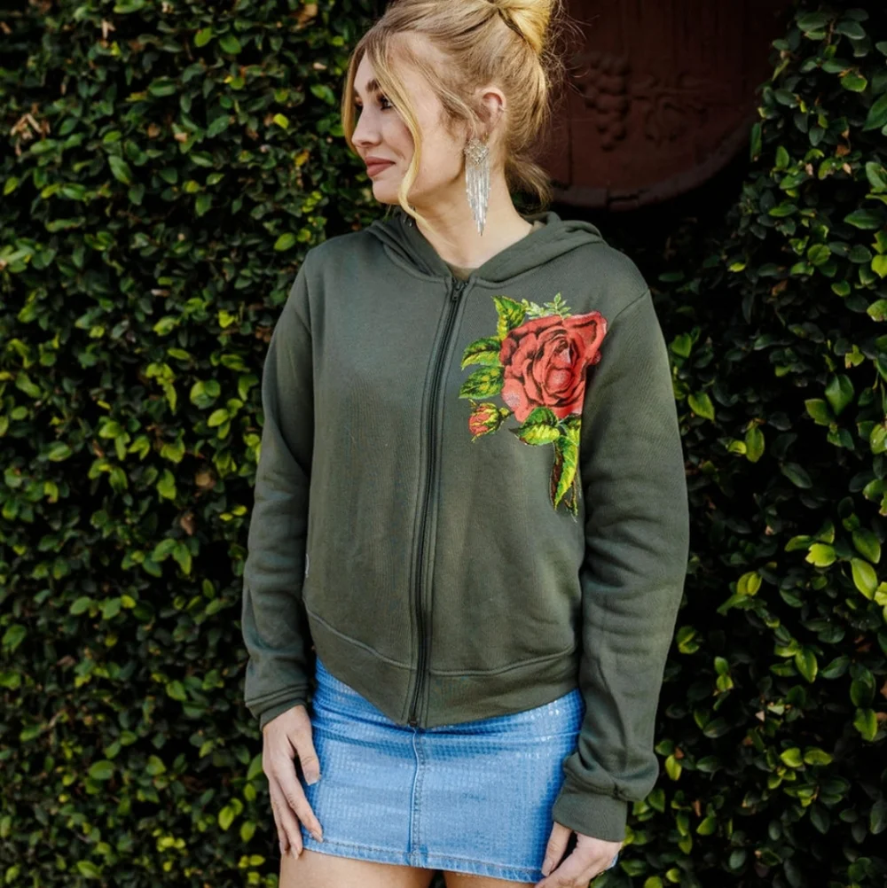 NWT Rodeo Quincey Romantic Rose zip-up Olive Green hoodie